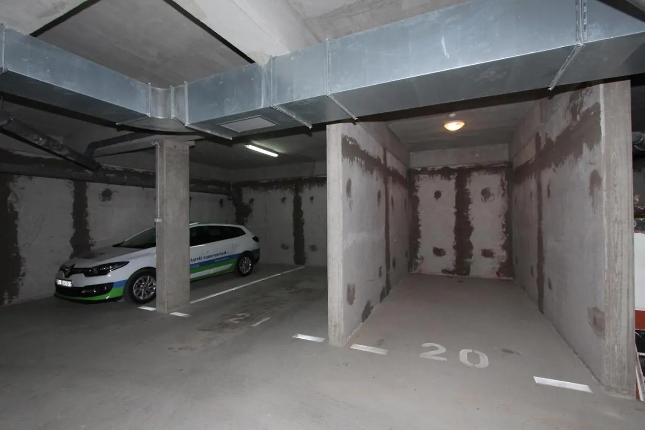 Apartment Mladen Pula