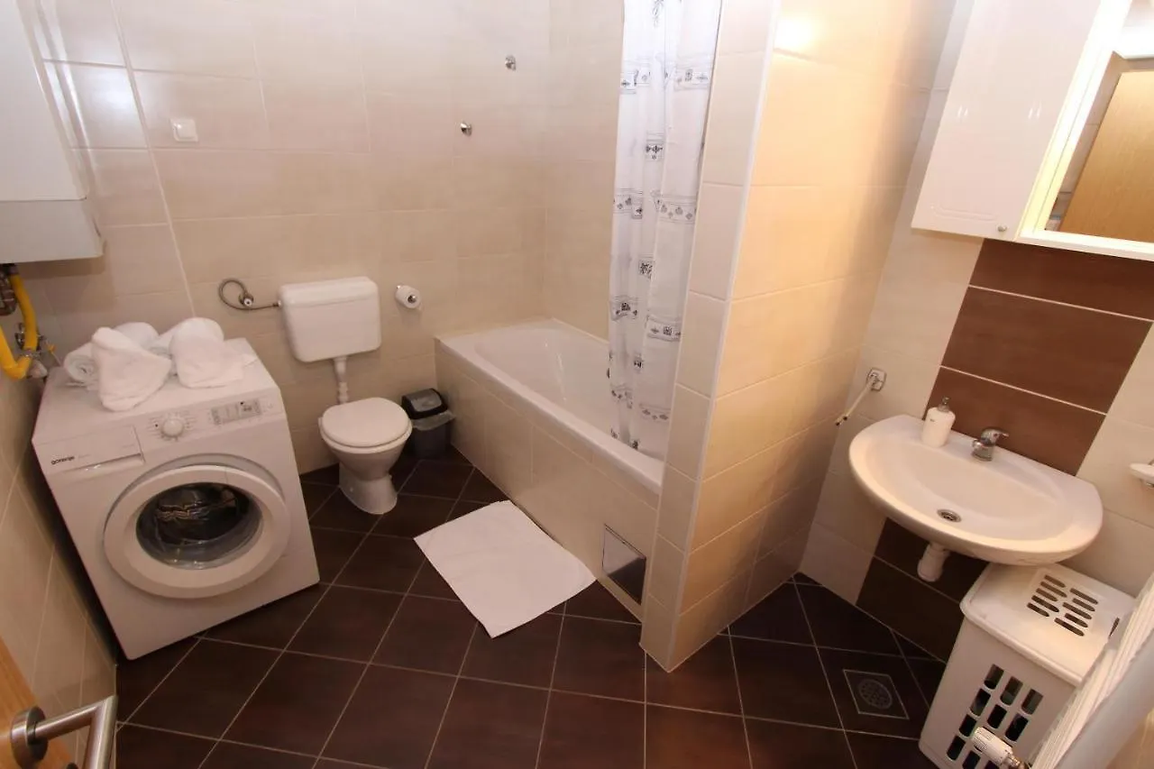 Apartment Mladen Pula