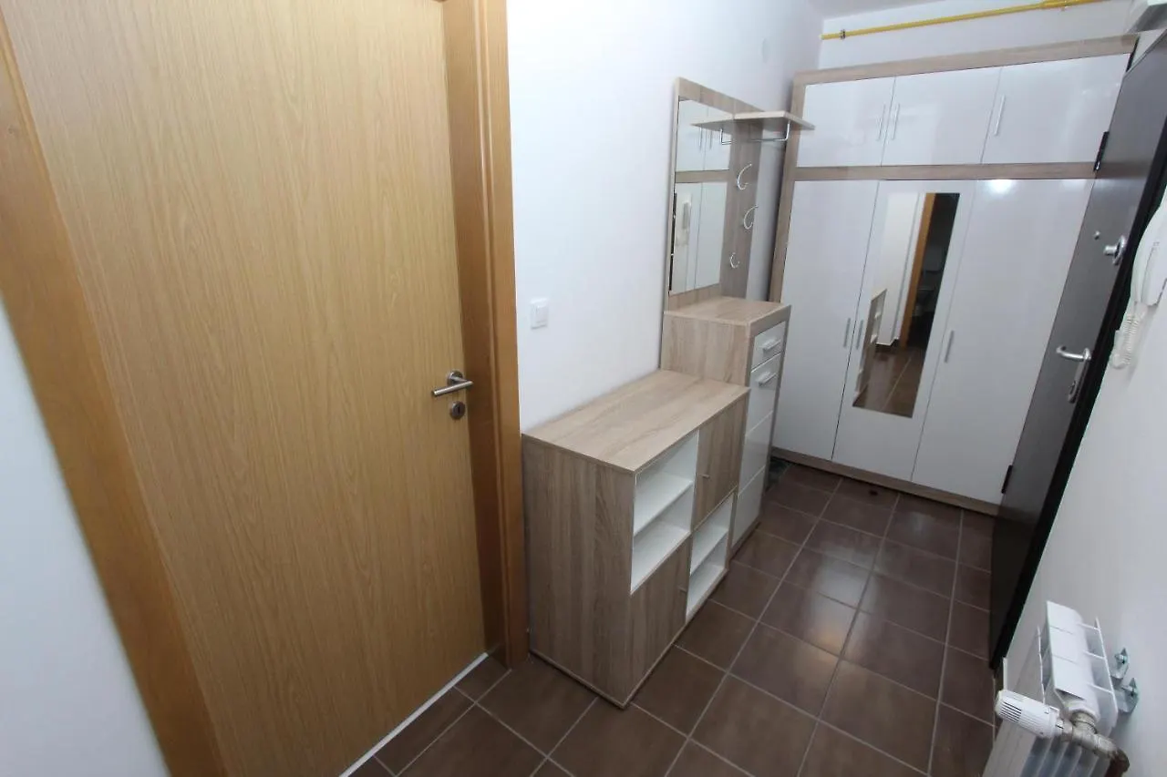 Apartment Mladen Pula