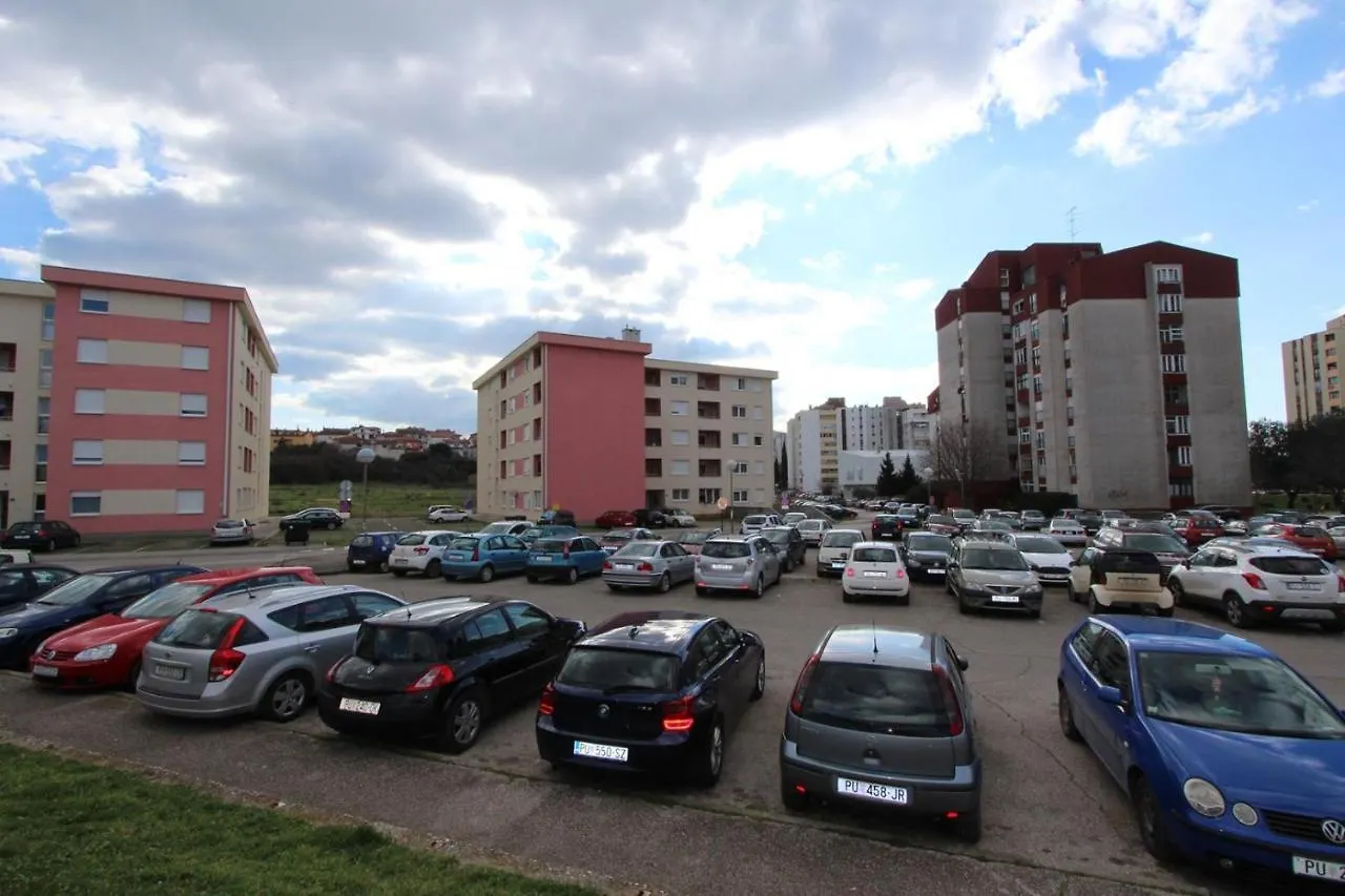 Apartment Mladen Pula Kroatië